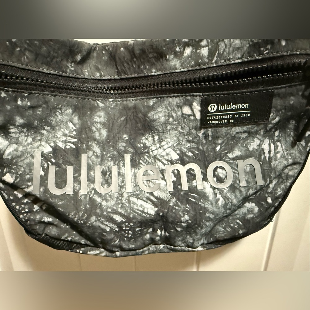 lululemon athletica Black and Gray Crossbody Bag